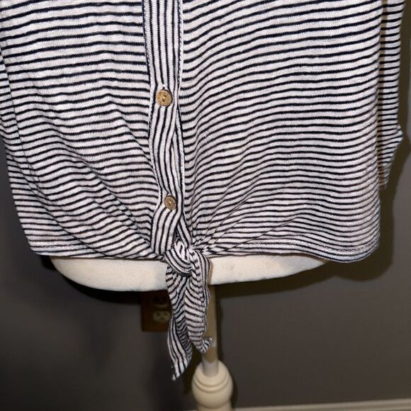 Rachel Zoe Striped Linen Top! - Picture 3 of 9